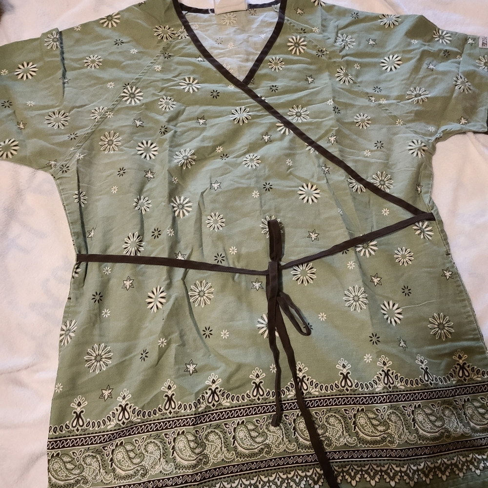 Paisley scrub top